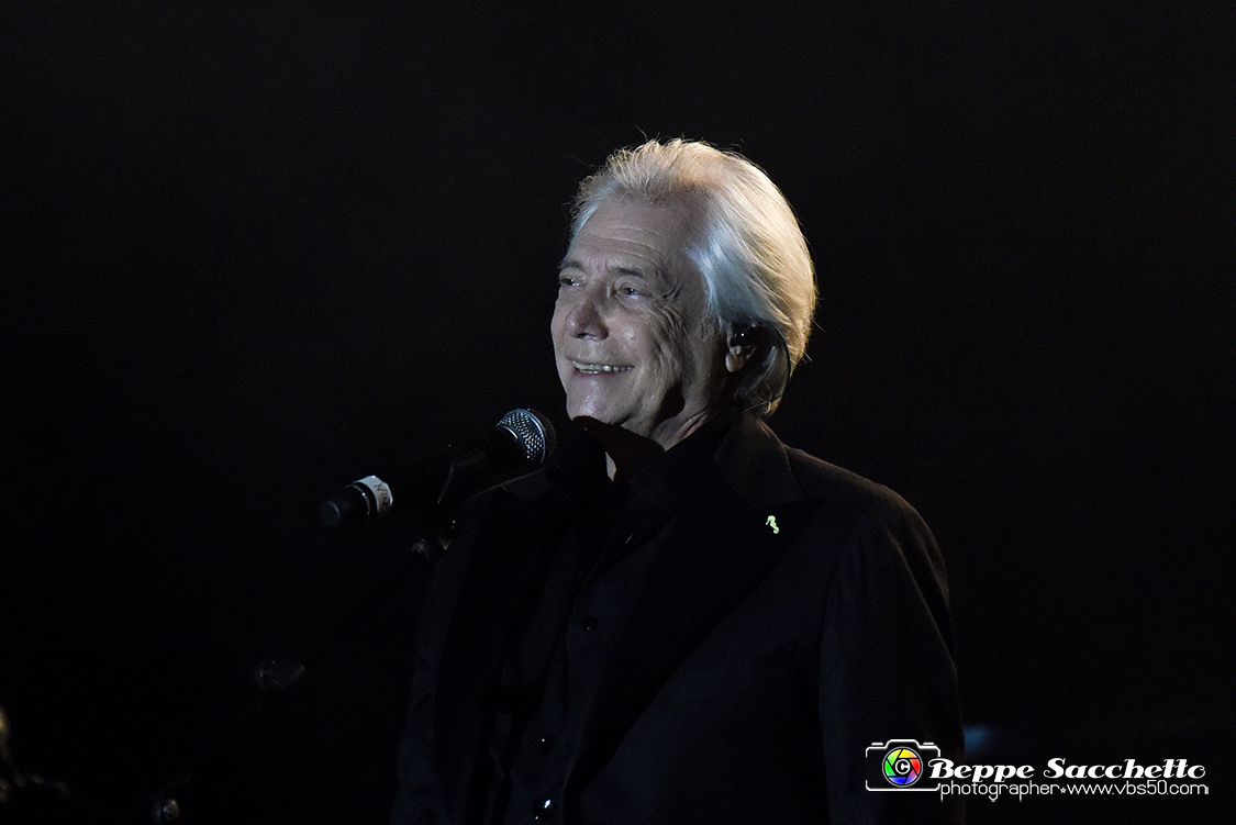 VBS_6793 - Concerto Nino D'Angelo - Il poeta che non sa parlare.jpg